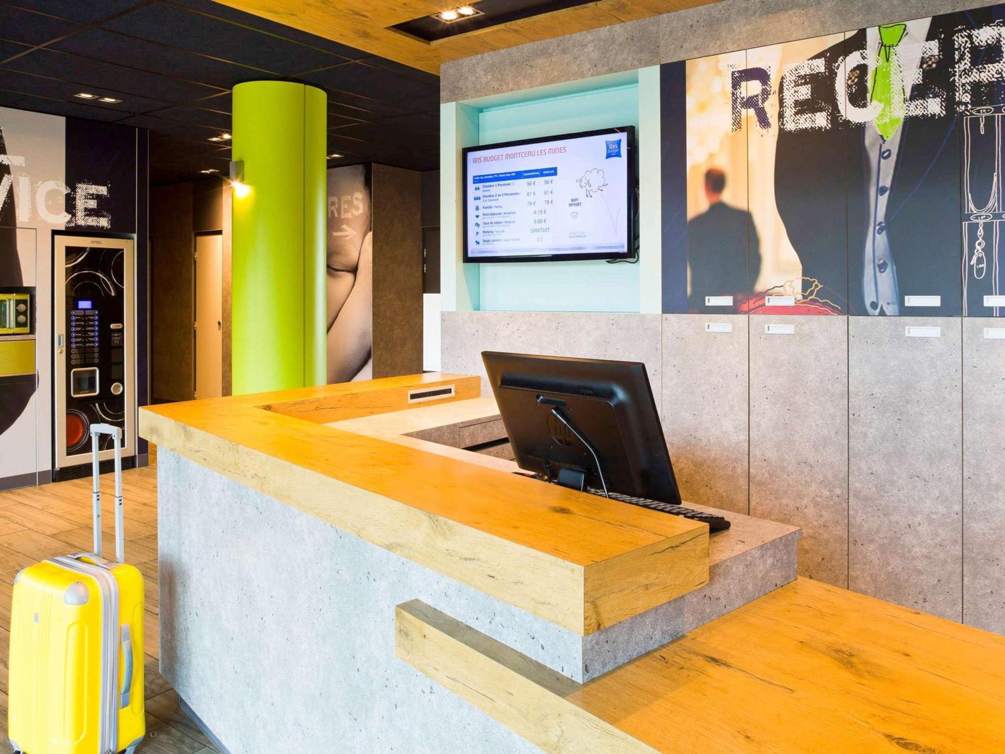 Ibis Budget Montceau Les Mines Екстериор снимка