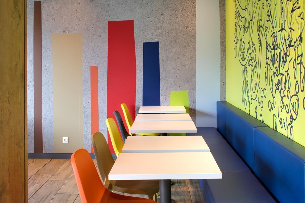 Ibis Budget Montceau Les Mines Екстериор снимка