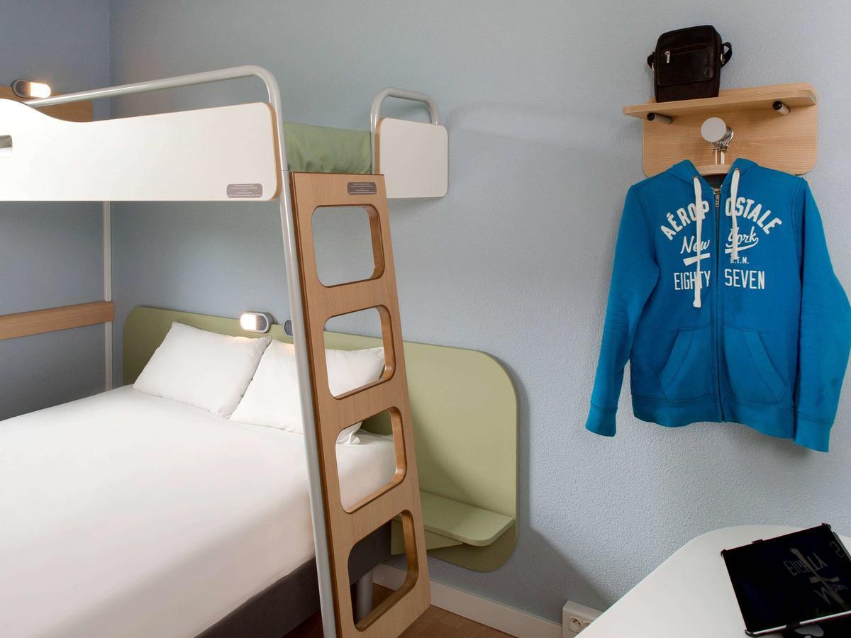 Ibis Budget Montceau Les Mines Екстериор снимка