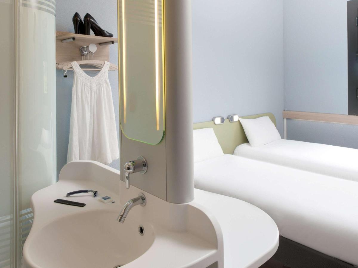 Ibis Budget Montceau Les Mines Екстериор снимка